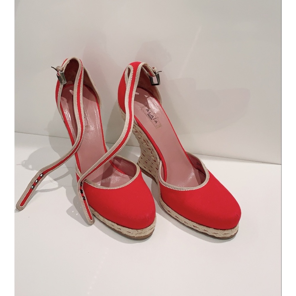 ALAIA Heels